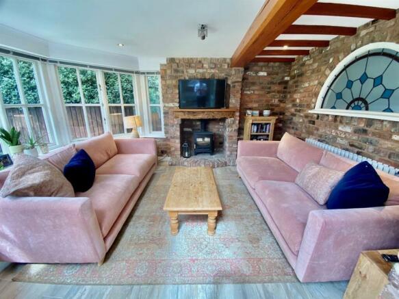 SITTING ROOM