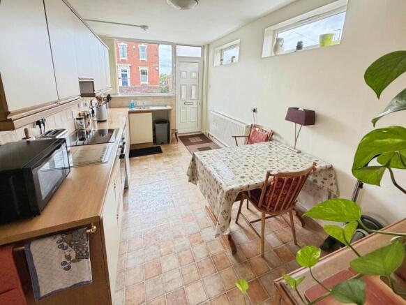 Kitchen 1