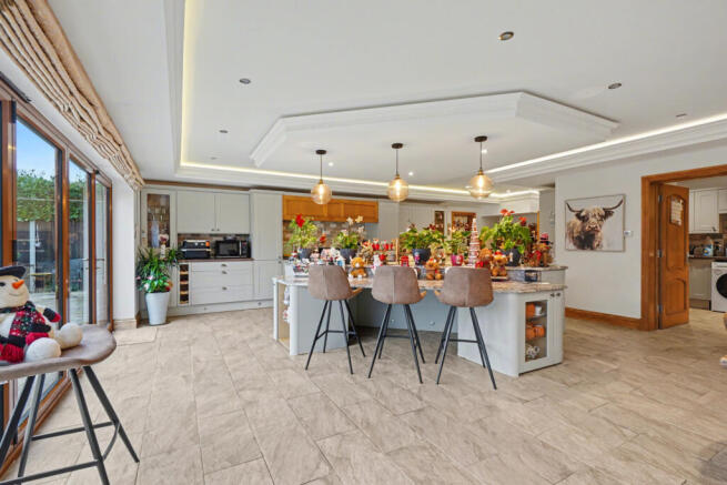 Kitchen/Dining Room