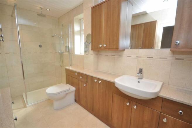 ENSUITE SHOWER ROOM