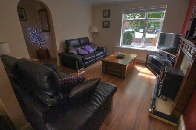 Lounge 1