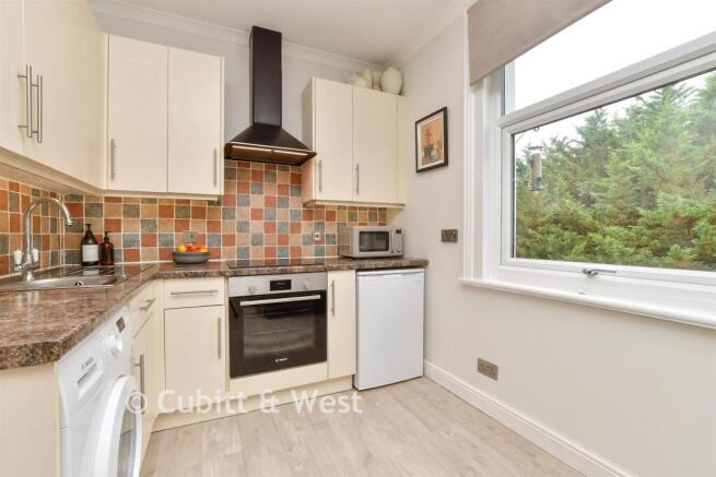 Lounge / Kitchen