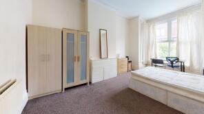 49, Brudenell Mount, Hyde Park, Leeds LS6 1HS
