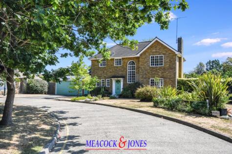 Roundwood Grove, Hutton Mount, Brentwood