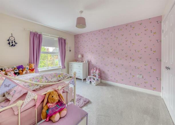16 Old Farm Drive-bed2b.jpg