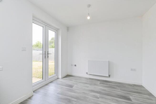 4 bed Detached for sale Image 7