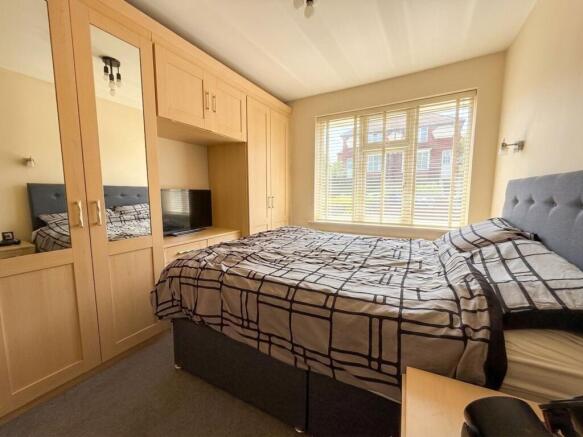 3 bed Semi-Detached for sale Image 9