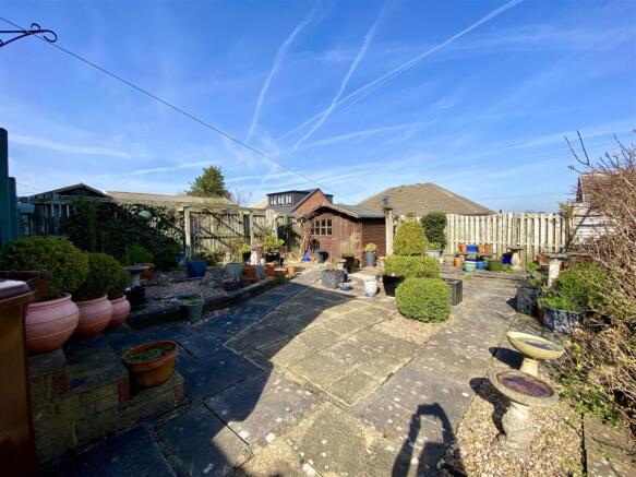 2 bed Detached Bungalow for sale Image 10