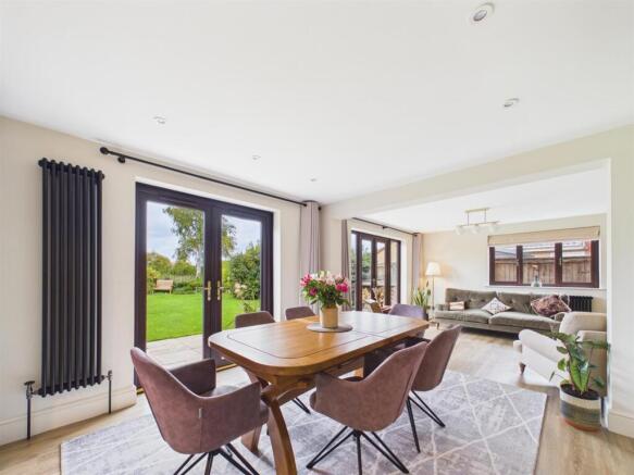 Open Plan Kitchen/Dining Area