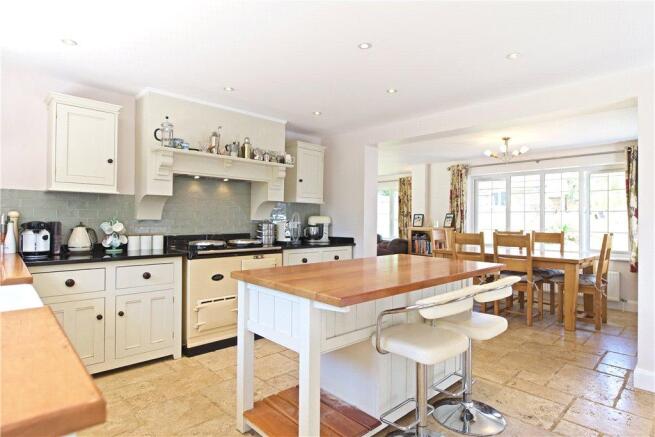 Kitchen/Breakfast Rm