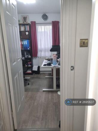 3rd Bedroom / Study
