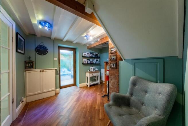 Laburnum Cottage-024.jpg