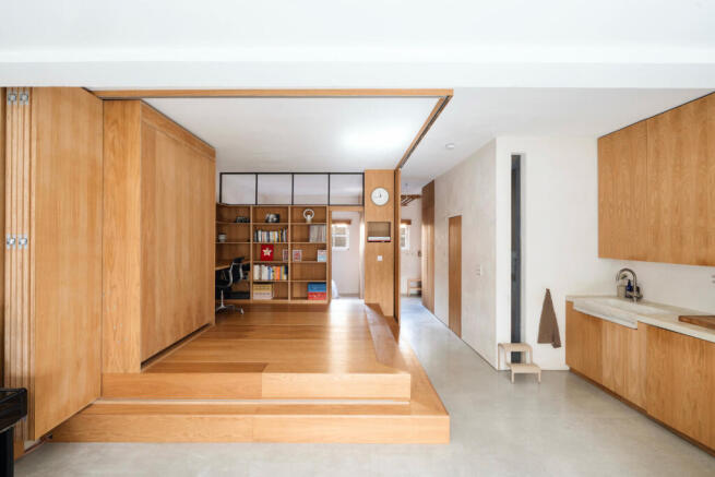 331604 - MP09455.jpg