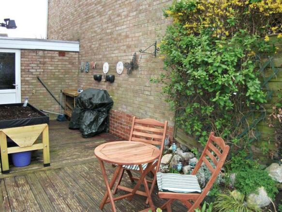 Decking to side