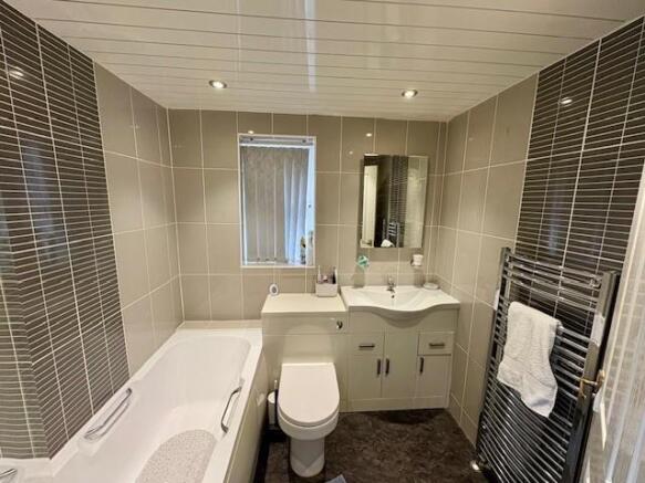 30 Farn Avenue 5.jpg