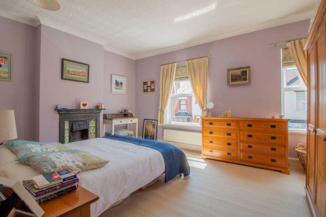 Bedroom 1 (Double)