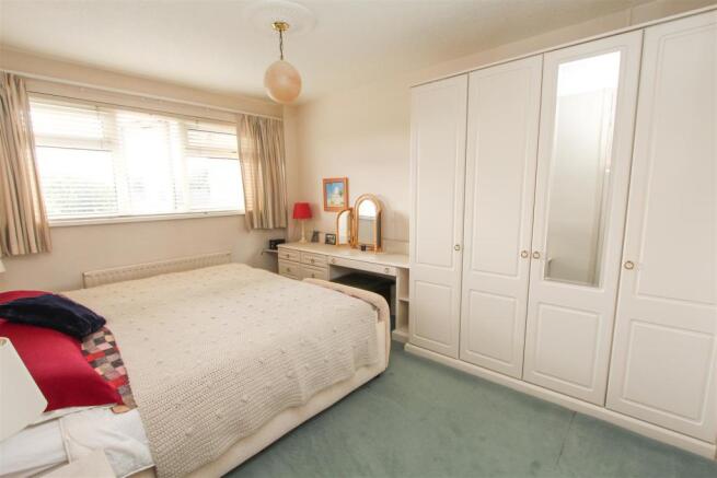 Bedroom 1.jpg