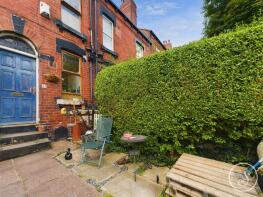 31, Haddon Place, Burley, Leeds LS4 2JU