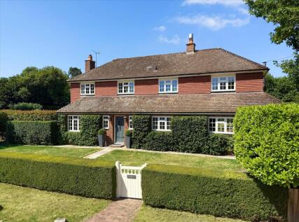 Grovehurst Lane, Horsmonden, Tonbridge, Kent TN12