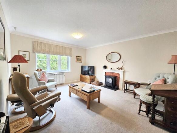 Spring Meadows, Midhurst, West Sussex, GU29 photo 2