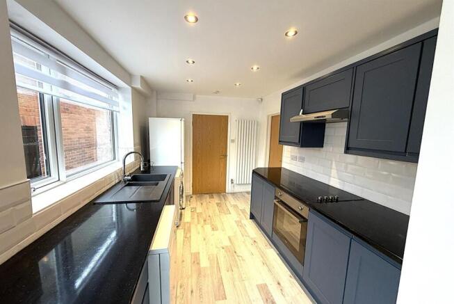 Kitchen 2nd.jpg
