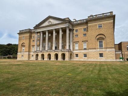 6 Thorndon Hall, Thorndon Park, Ingrave, Brentwood, Essex CM13 3RJ