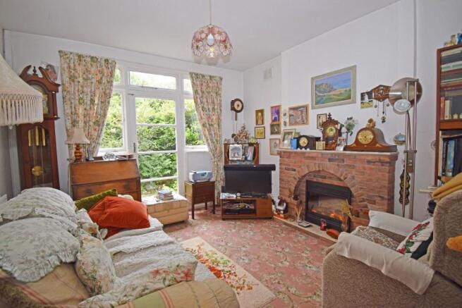 73 Twatling Road, lounge.jpg