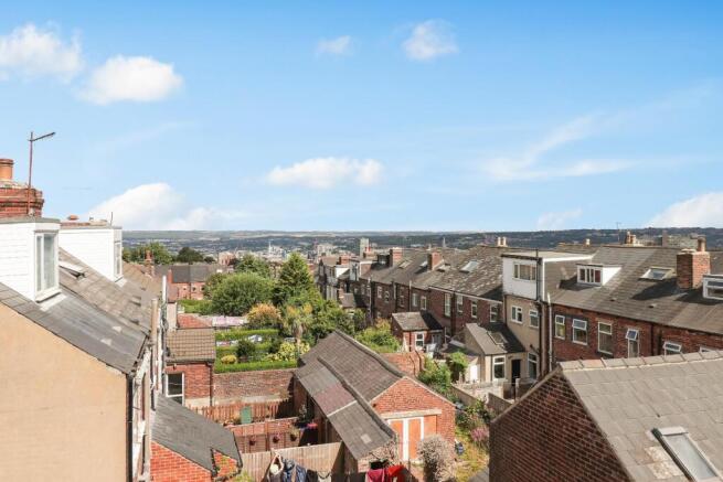 3 bed Terraced for sale Image 5