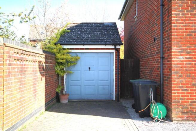 Garage.JPG