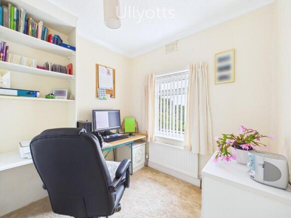 4 bed Semi-Detached for sale Image 10