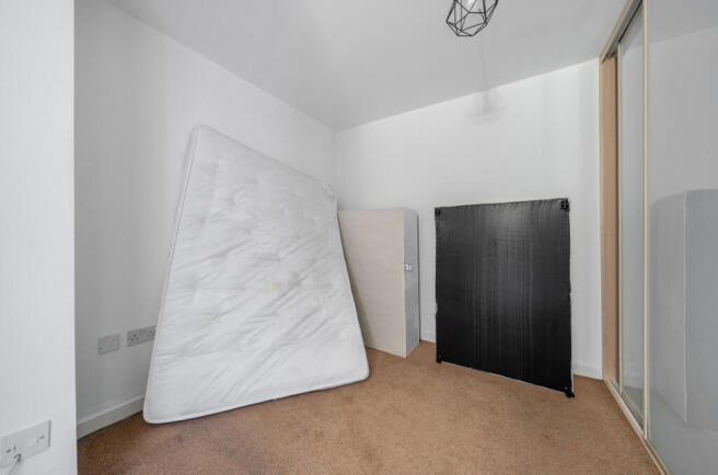 1 bed Flat for sale Image 9