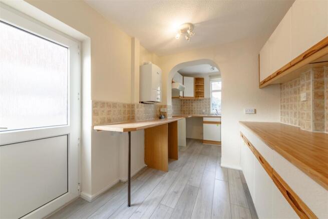 L-Shaped Kitchen