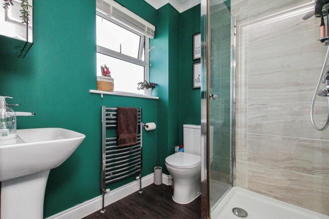 Bedroom One, Ensuite