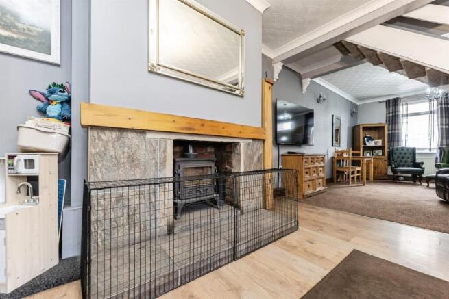 2 bed Semi-Detached for sale Image 5