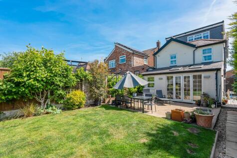 Holloways Lane, Welham Green, AL9