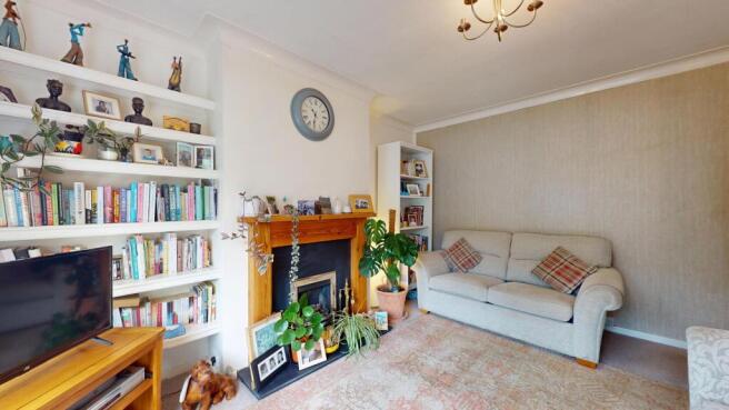 3 bed Semi-Detached for sale Image 8