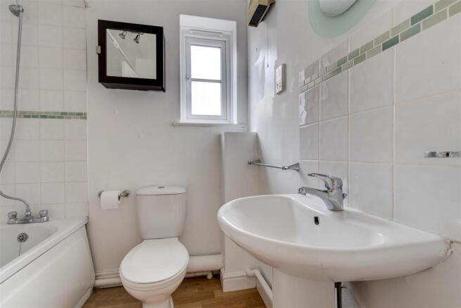 Bathroom.jpg