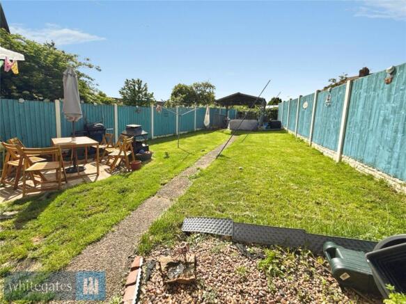 5 bed Semi-Detached for sale Image 12
