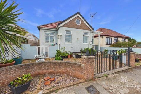 Clwyd Gardens, Kinmel Bay, Conwy, LL18