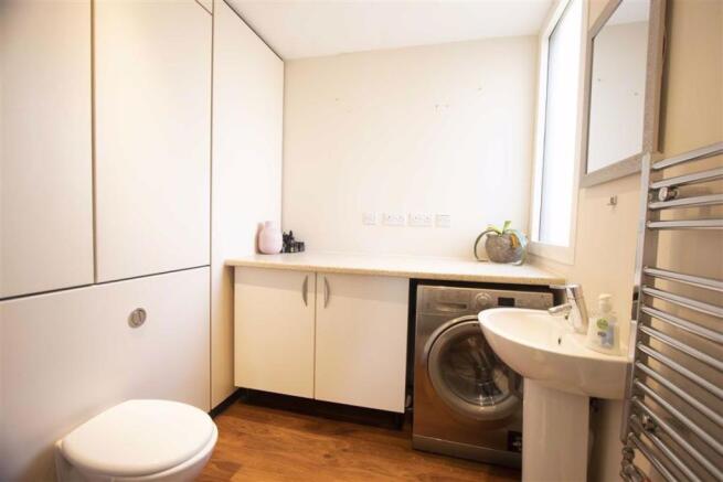 UTILTY/ CLOAKROOM