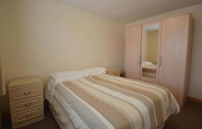 7 Bedroom 2.jpg