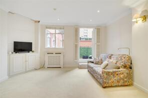 Flat 3b, Kingston House South, Ennismore Gardens, London SW7 1NF