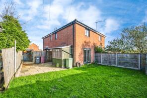 7, Larchdale Close, Broadmeadows, Alfreton DE55 3NZ