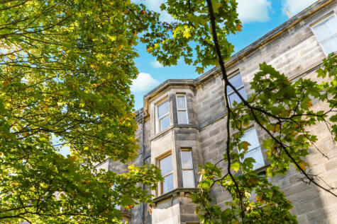 15 (3F1) Gladstone Terrace, Sciennes, Edinburgh