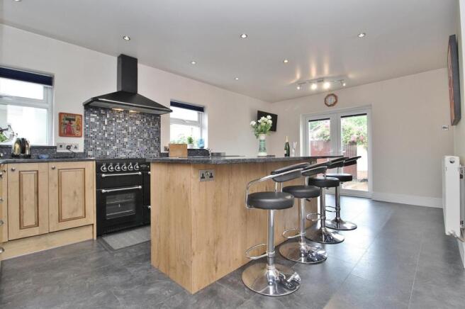 Kitchen Pic 2