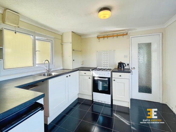 Bryn Gynog Park, Hendre Road, Conwy, LL32 photo 5