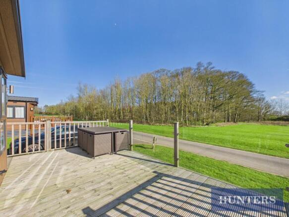 3 bed Park Home for sale Image 12