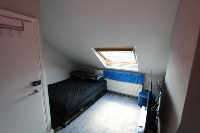 3 bed Terraced for sale Image 10