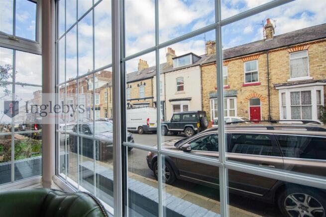 3 bed Terraced for sale Image 4