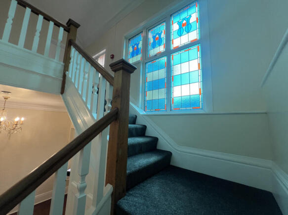 4 bed Semi-Detached for sale Image 6